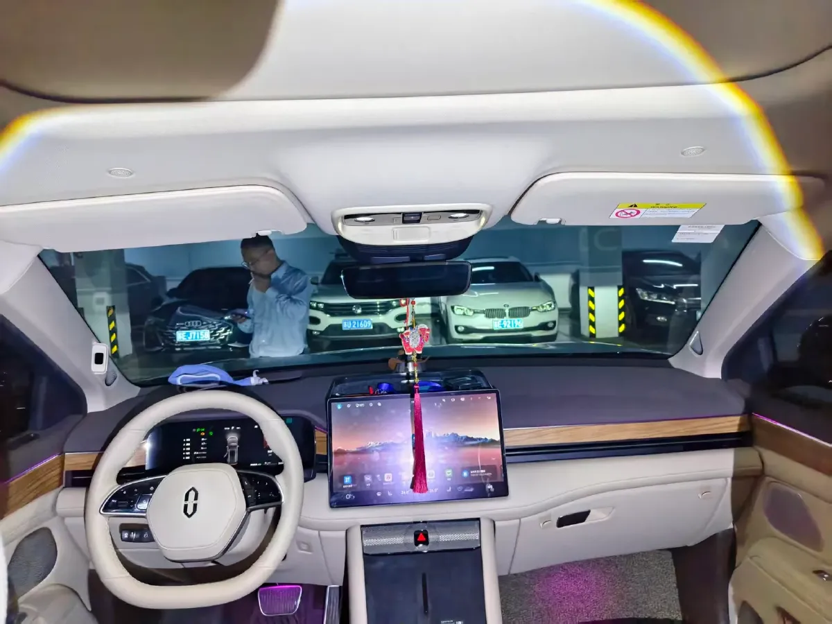 2024 AITO AITO M7 1.5T 152HP L4 REEV 40KWH,autocango,china used car exporter,china ev exporter,chinese used car exporter,chinese used ev exporter