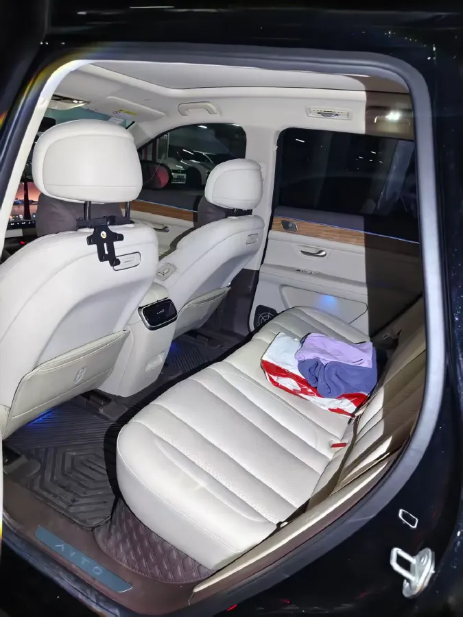 2024 AITO AITO M7 1.5T 152HP L4 REEV 40KWH,autocango,china used car exporter,china ev exporter,chinese used car exporter,chinese used ev exporter