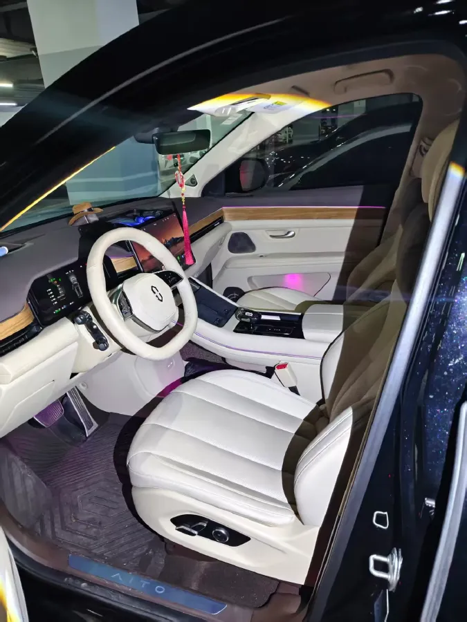 2024 AITO AITO M7 1.5T 152HP L4 REEV 40KWH,autocango,china used car exporter,china ev exporter,chinese used car exporter,chinese used ev exporter