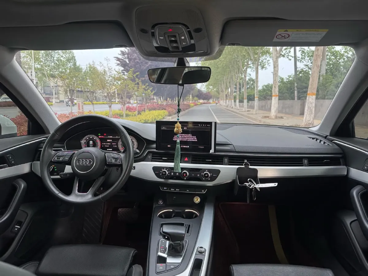 2020 Audi A4L 2.0T 150HP L4 7DCT,autocango,china used car exporter,china ev exporter,chinese used car exporter,chinese used ev exporter