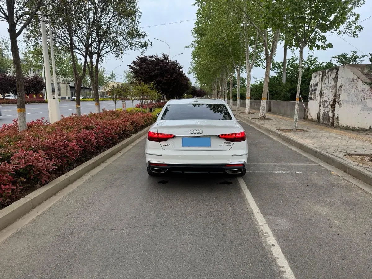 2020 Audi A4L 2.0T 150HP L4 7DCT,autocango,china used car exporter,china ev exporter,chinese used car exporter,chinese used ev exporter