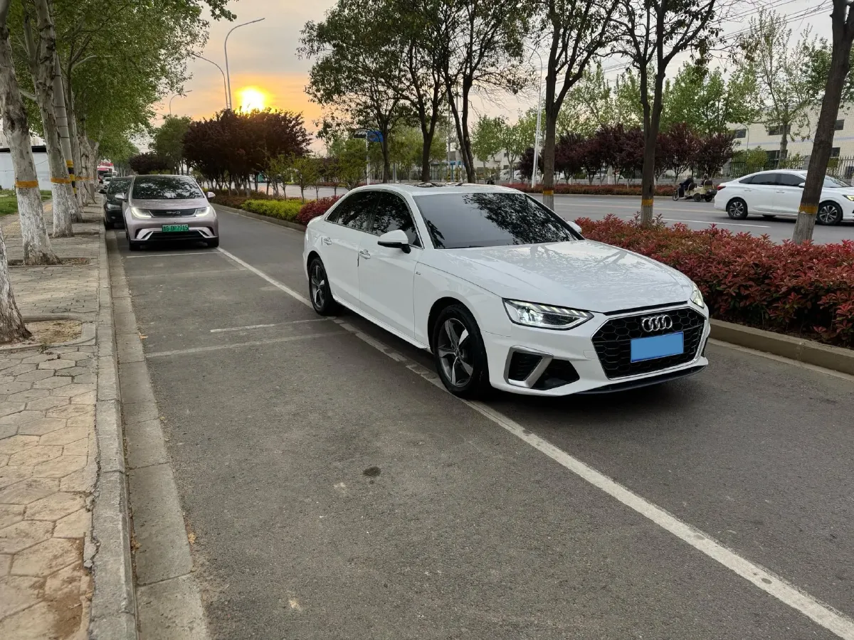 2020 Audi A4L 2.0T 150HP L4 7DCT,autocango,china used car exporter,china ev exporter,chinese used car exporter,chinese used ev exporter