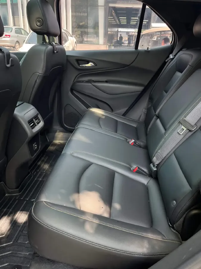 2022 Chevrolet Equinox 1.5T 169HP L4 6AT,autocango,china used car exporter,china ev exporter,chinese used car exporter,chinese used ev exporter