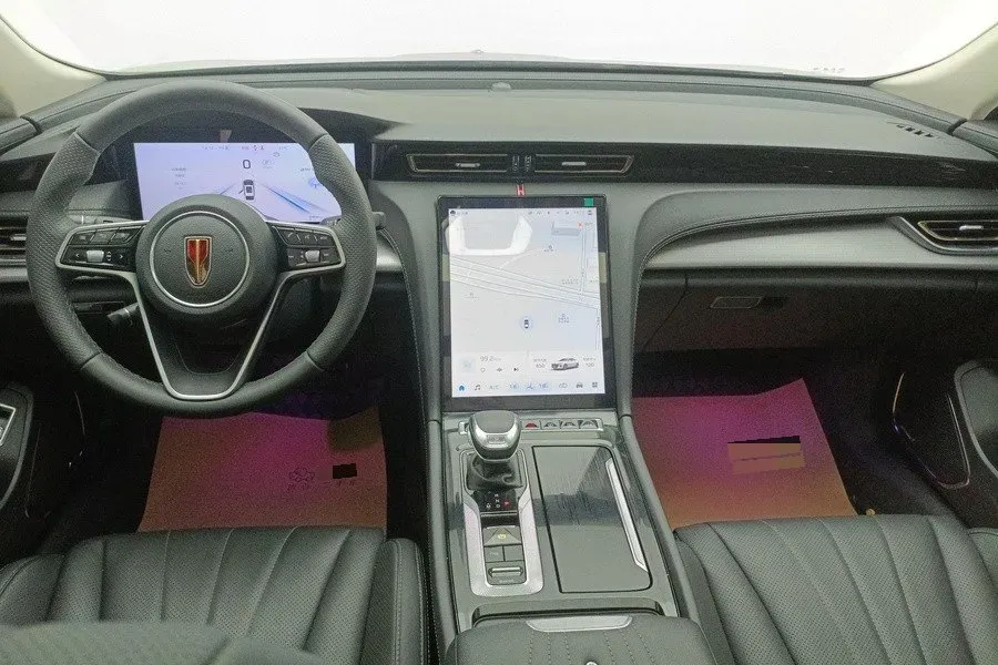 2024 HongQi H5 2.0T 224HP L4 8AT,autocango,china used car exporter,china ev exporter,chinese used car exporter,chinese used ev exporter