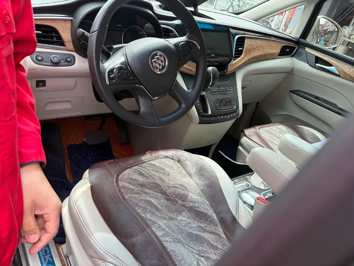 2018 Buick GL8 2.0T 260HP L4 6AT,autocango,china used car exporter,china ev exporter,chinese used car exporter,chinese used ev exporter