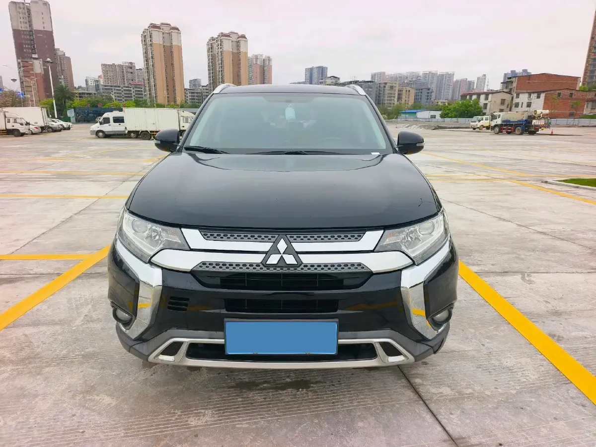 2019 Mitsubishi Outlander 2.0L 166HP L4 CVT,autocango,china used car exporter,china ev exporter,chinese used car exporter,chinese used ev exporter
