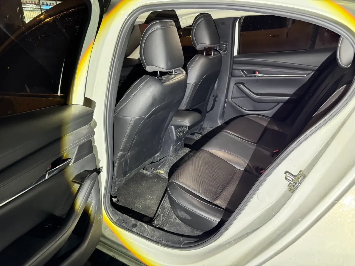 2021 Mazda 3 Axela 2.0L 158HP L4 6AT,autocango,china used car exporter,china ev exporter,chinese used car exporter,chinese used ev exporter