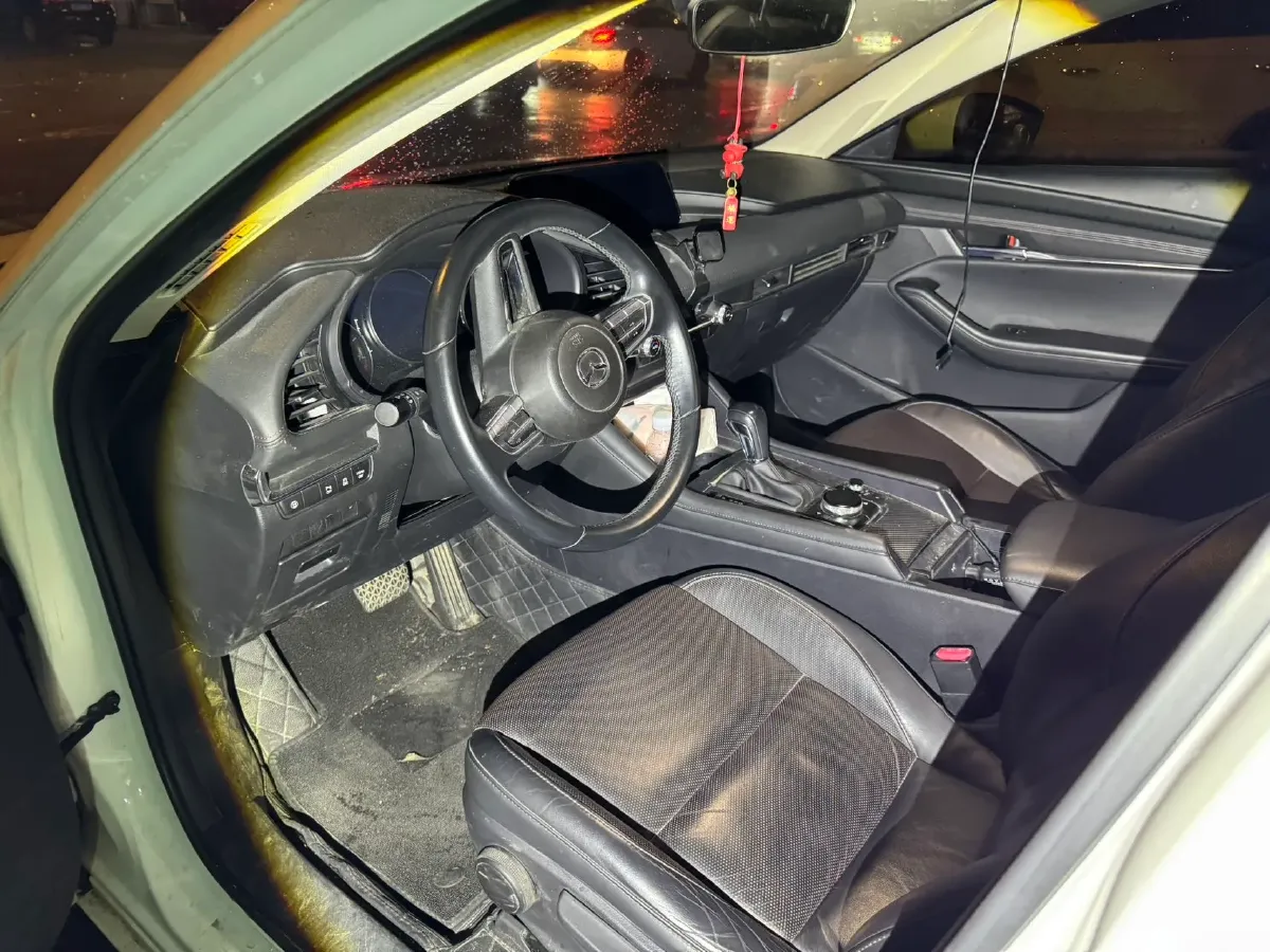 2021 Mazda 3 Axela 2.0L 158HP L4 6AT,autocango,china used car exporter,china ev exporter,chinese used car exporter,chinese used ev exporter