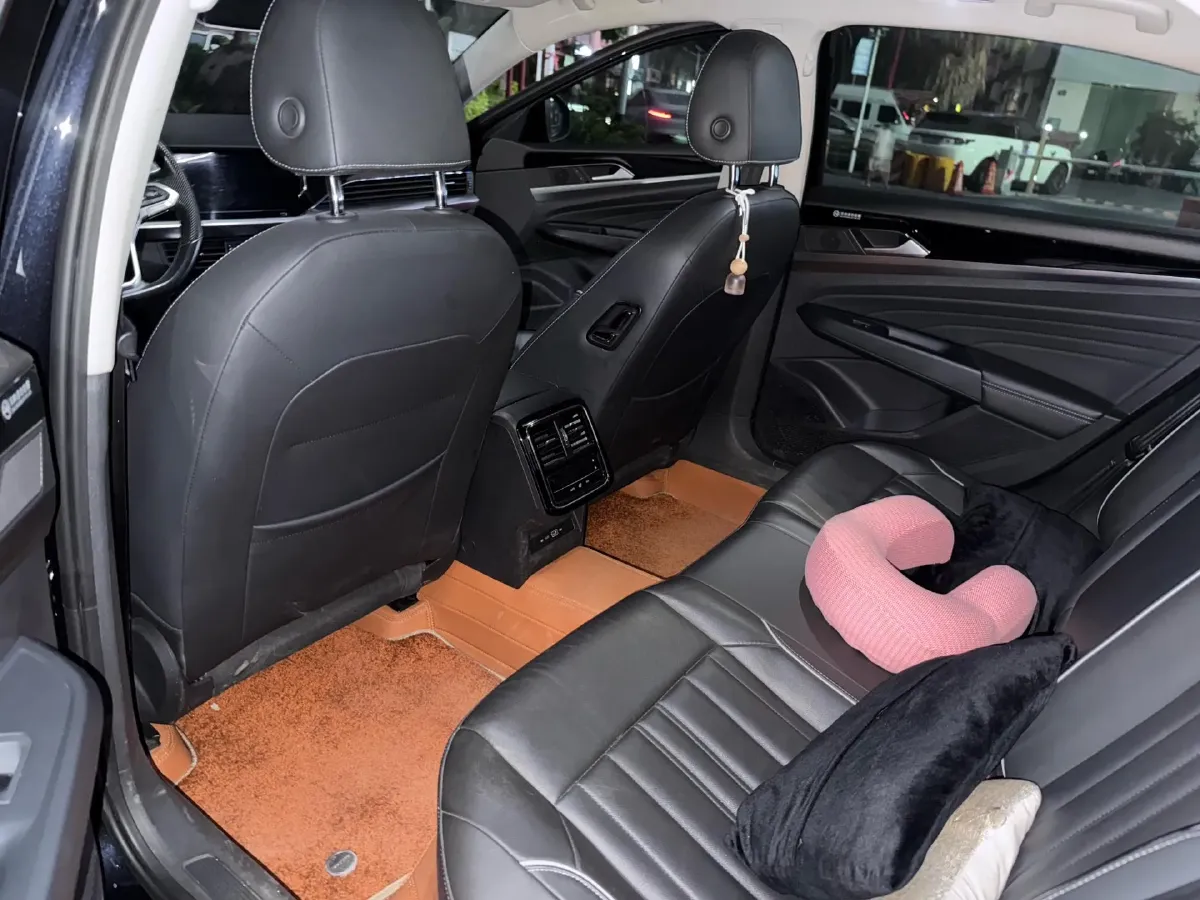 2022 Skoda Kodiak GT 2.0T 186HP L4 7DCT,autocango,china used car exporter,china ev exporter,chinese used car exporter,chinese used ev exporter