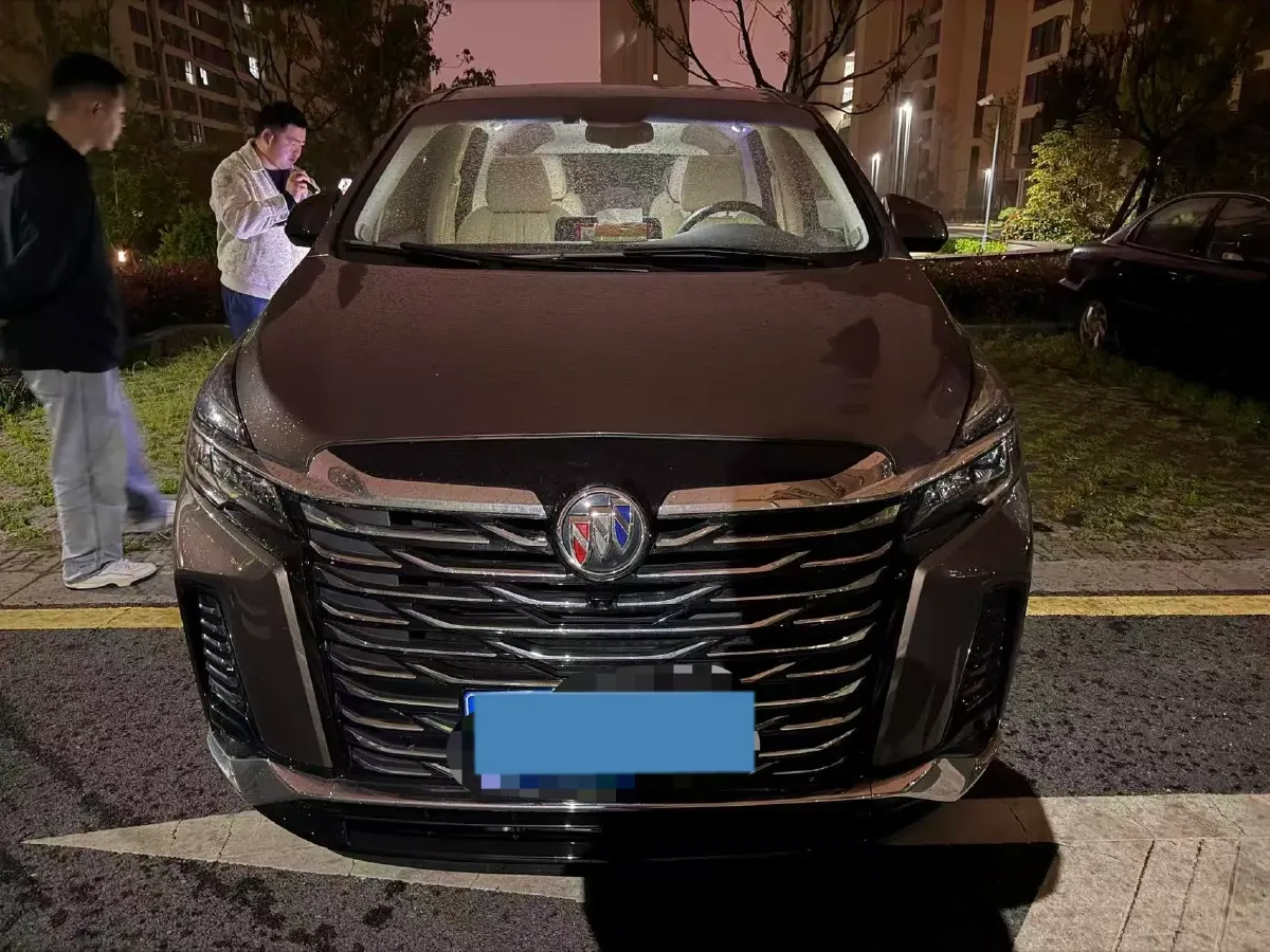 2023 Buick GL8 2.0T 237HP L4 9AT,autocango,china used car exporter,china ev exporter,chinese used car exporter,chinese used ev exporter