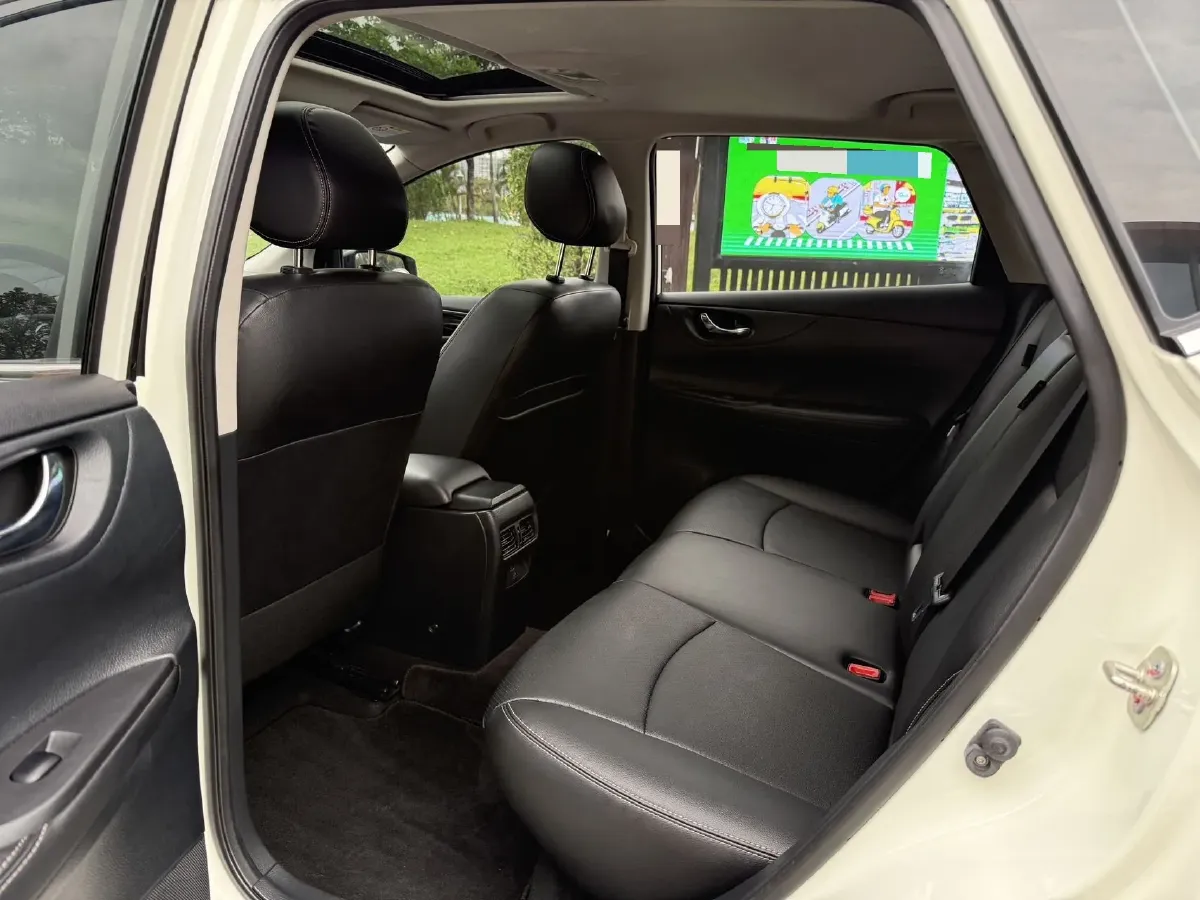 2021 Nissan Tiida 1.6L 122HP L4 CVT,autocango,china used car exporter,china ev exporter,chinese used car exporter,chinese used ev exporter