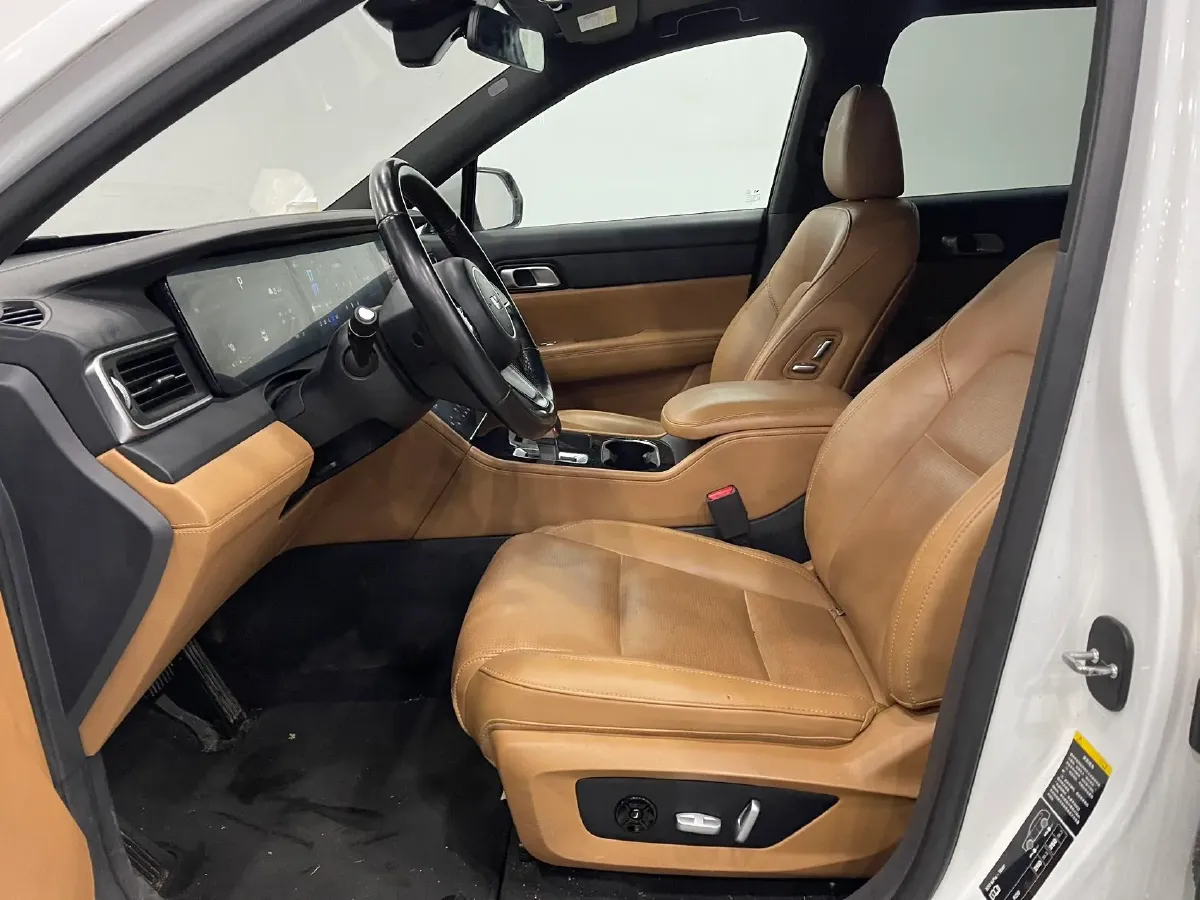 2021 Li ONE Range Extended 131HP REEV 40.5KWH,autocango,china used car exporter,china ev exporter,chinese used car exporter,chinese used ev exporter