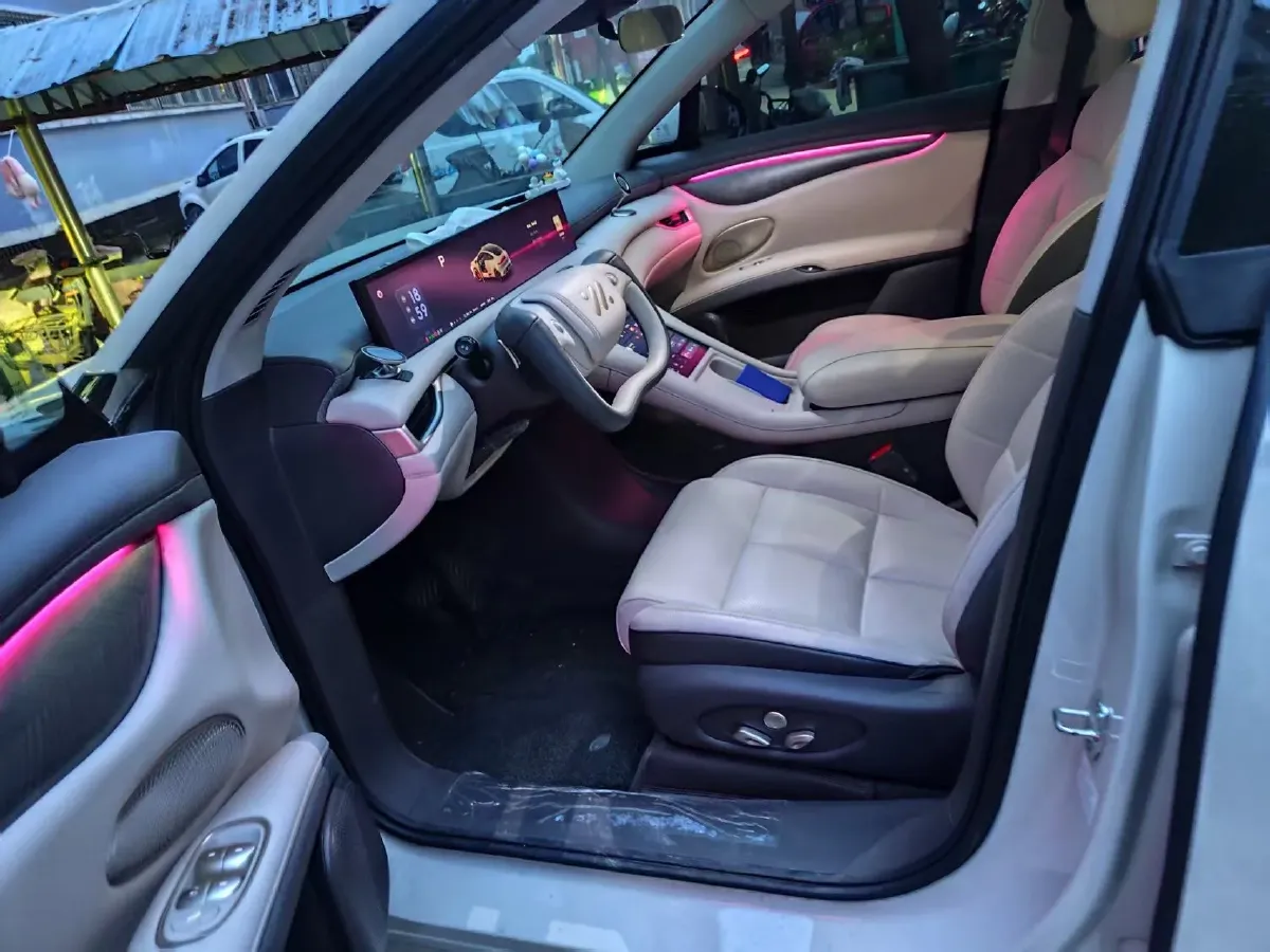 2025 IM LS6 BEV 75KWH,autocango,china used car exporter,china ev exporter,chinese used car exporter,chinese used ev exporter