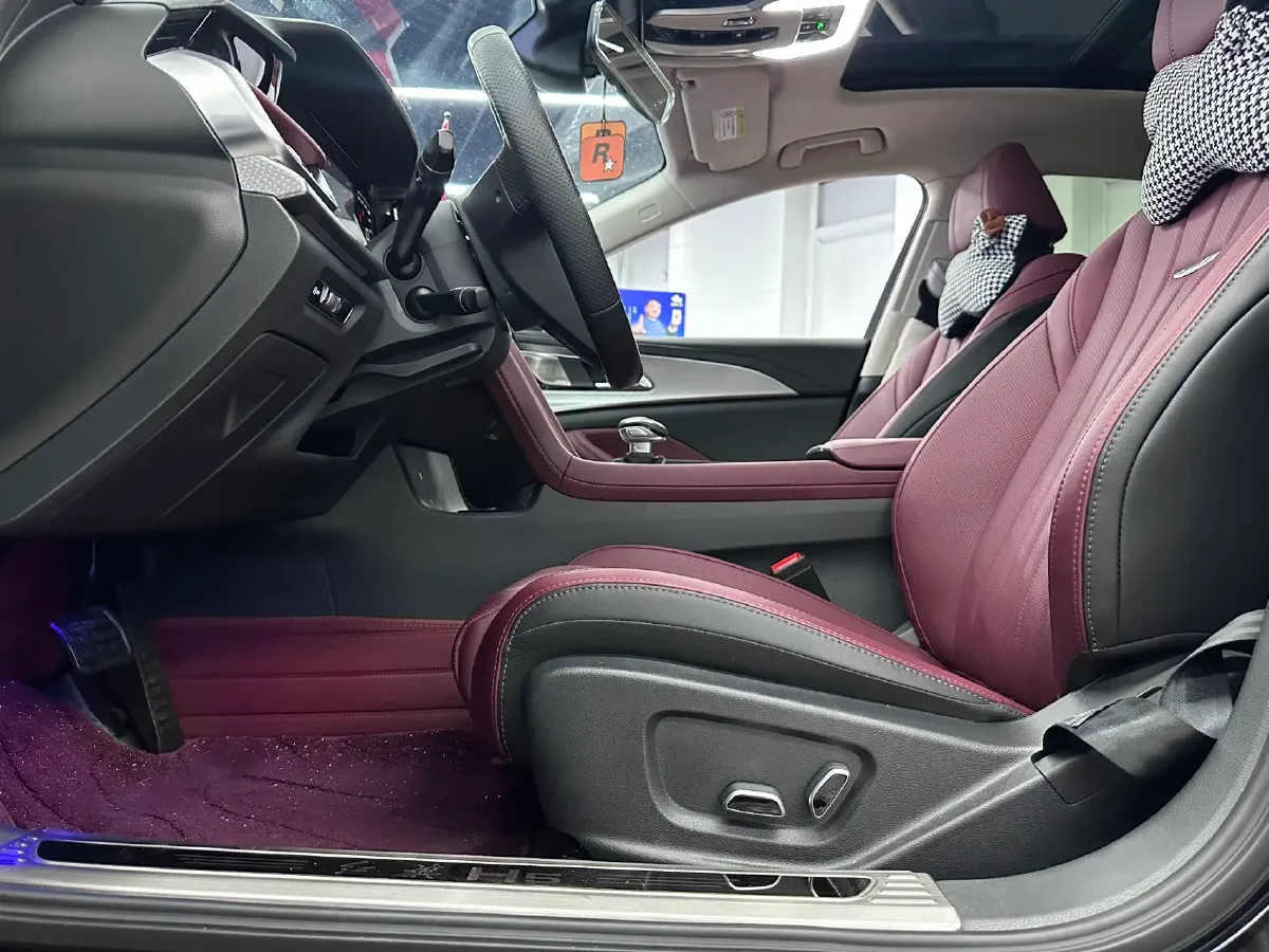 2024 HongQi H5 1.5T 169HP L4 7DCT,autocango,china used car exporter,china ev exporter,chinese used car exporter,chinese used ev exporter