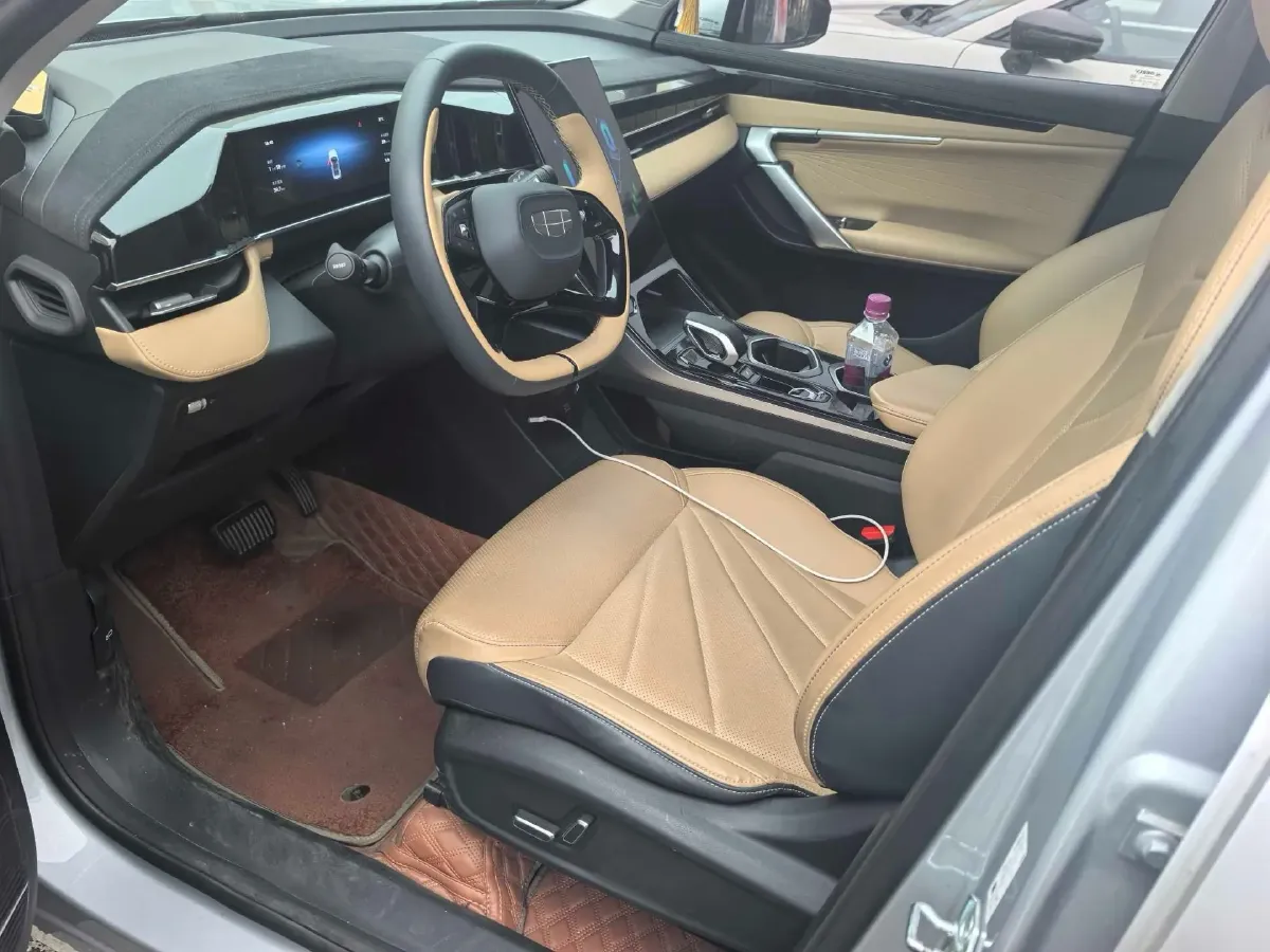 2023 Geely StarRay 1.5T 181HP L4 7DCT,autocango,china used car exporter,china ev exporter,chinese used car exporter,chinese used ev exporter