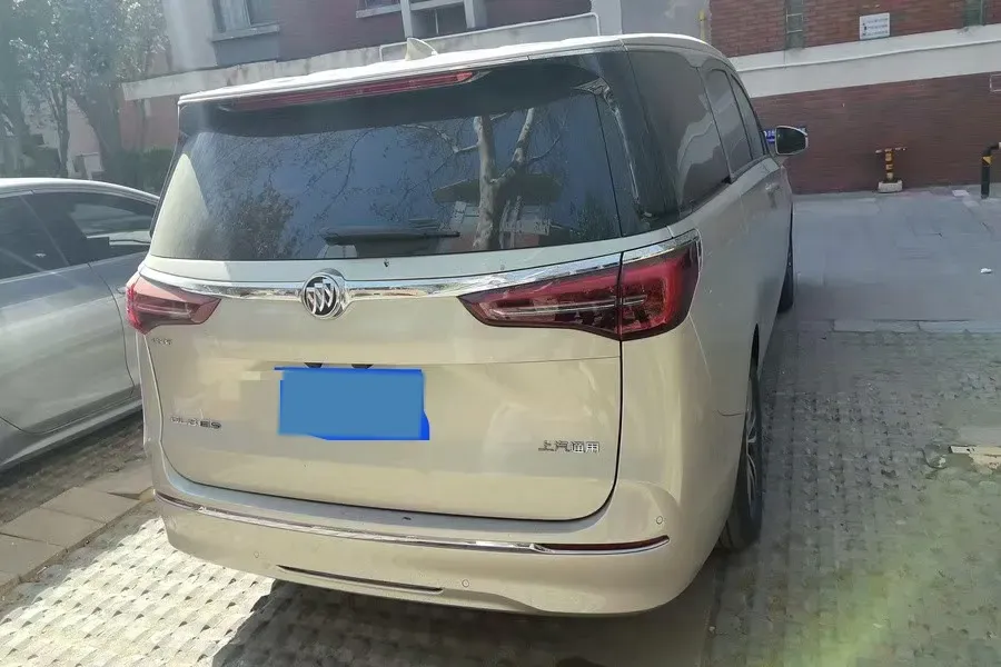 2022 Buick GL8 2.0T 237HP L4 9AT,autocango,china used car exporter,china ev exporter,chinese used car exporter,chinese used ev exporter