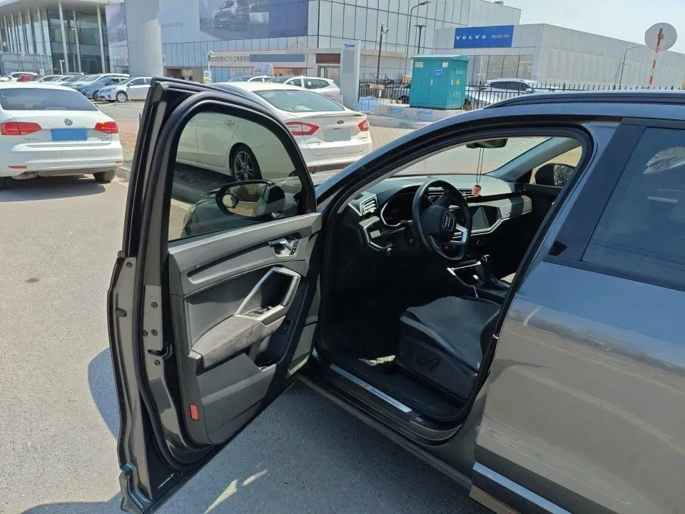 2023 Audi Q3 1.4T 150HP L4 7DCT,autocango,china used car exporter,china ev exporter,chinese used car exporter,chinese used ev exporter