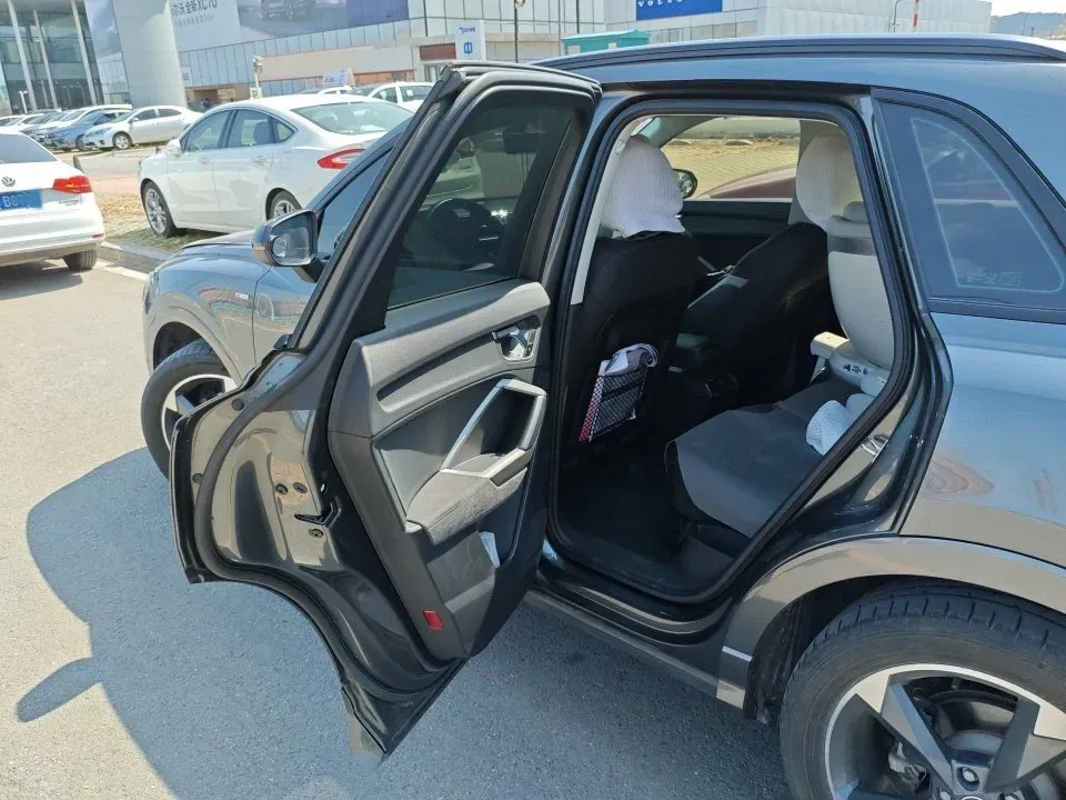 2023 Audi Q3 1.4T 150HP L4 7DCT,autocango,china used car exporter,china ev exporter,chinese used car exporter,chinese used ev exporter