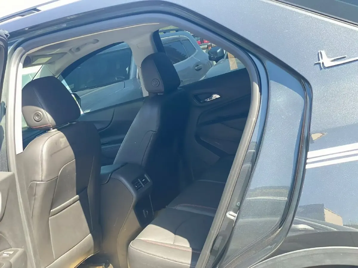 2019 Chevrolet Equinox 2.0T 260HP L4 9AT,autocango,china used car exporter,china ev exporter,chinese used car exporter,chinese used ev exporter