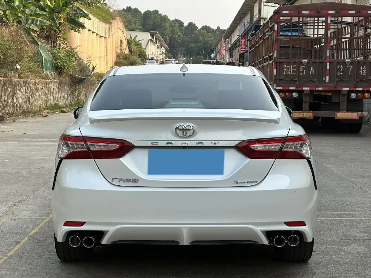 2021 Toyota Camry 2.5L 209HP L4 8AT,autocango,china used car exporter,china ev exporter,chinese used car exporter,chinese used ev exporter