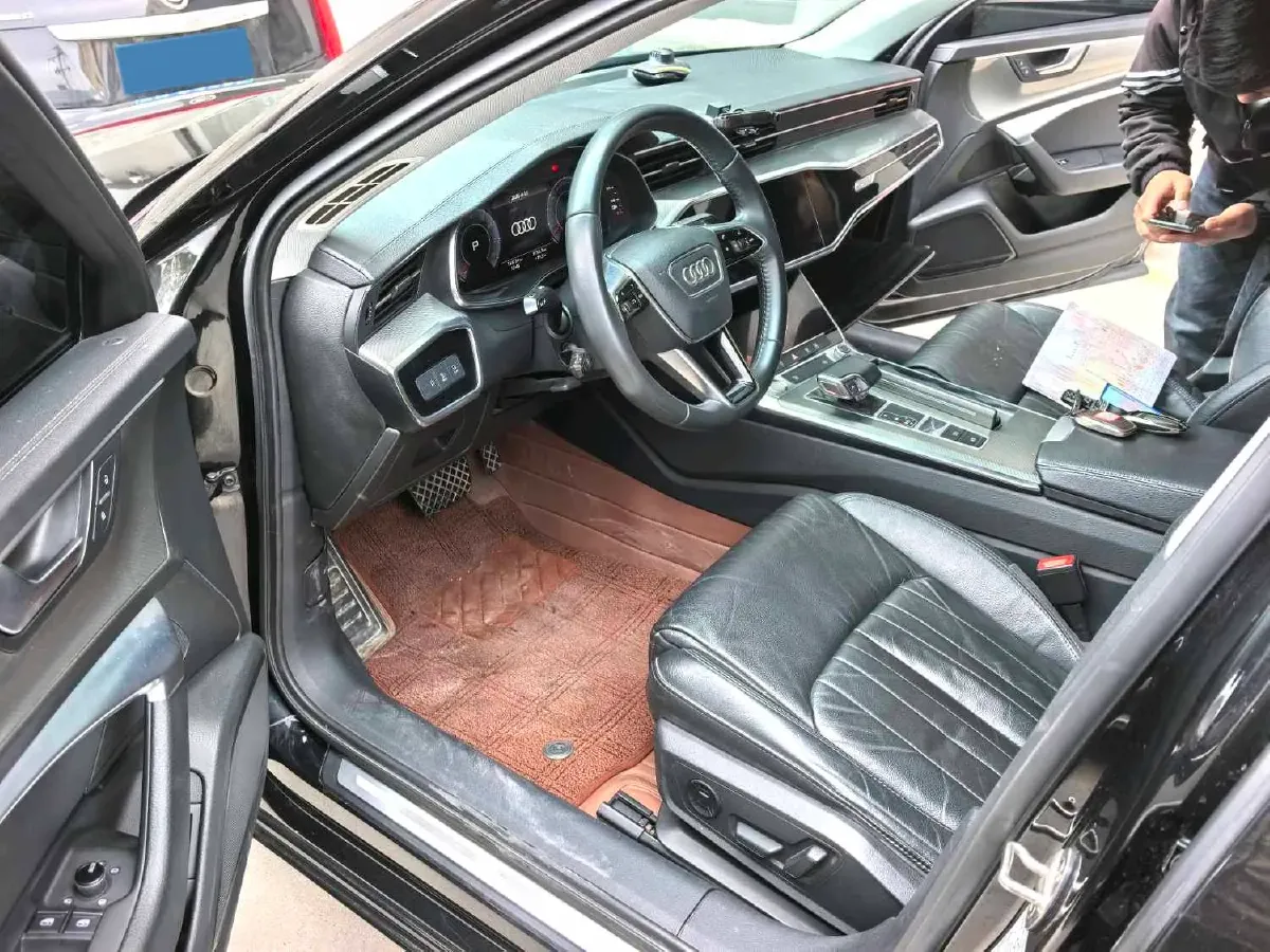 2020 Audi A6L 2.0T 190HP L4 7DCT,autocango,china used car exporter,china ev exporter,chinese used car exporter,chinese used ev exporter