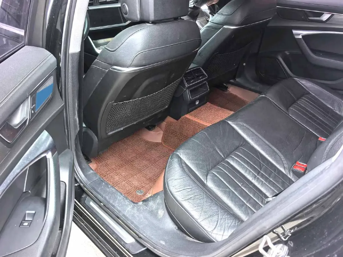 2020 Audi A6L 2.0T 190HP L4 7DCT,autocango,china used car exporter,china ev exporter,chinese used car exporter,chinese used ev exporter