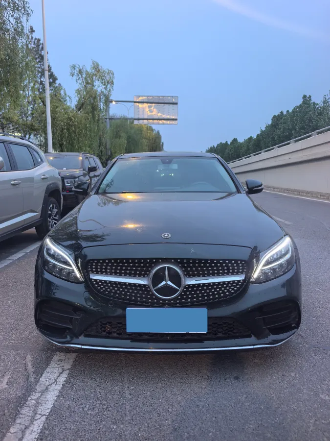 2020 Mercedes-Benz C Class 1.5T 184HP L4 9AT,autocango,china used car exporter,china ev exporter,chinese used car exporter,chinese used ev exporter