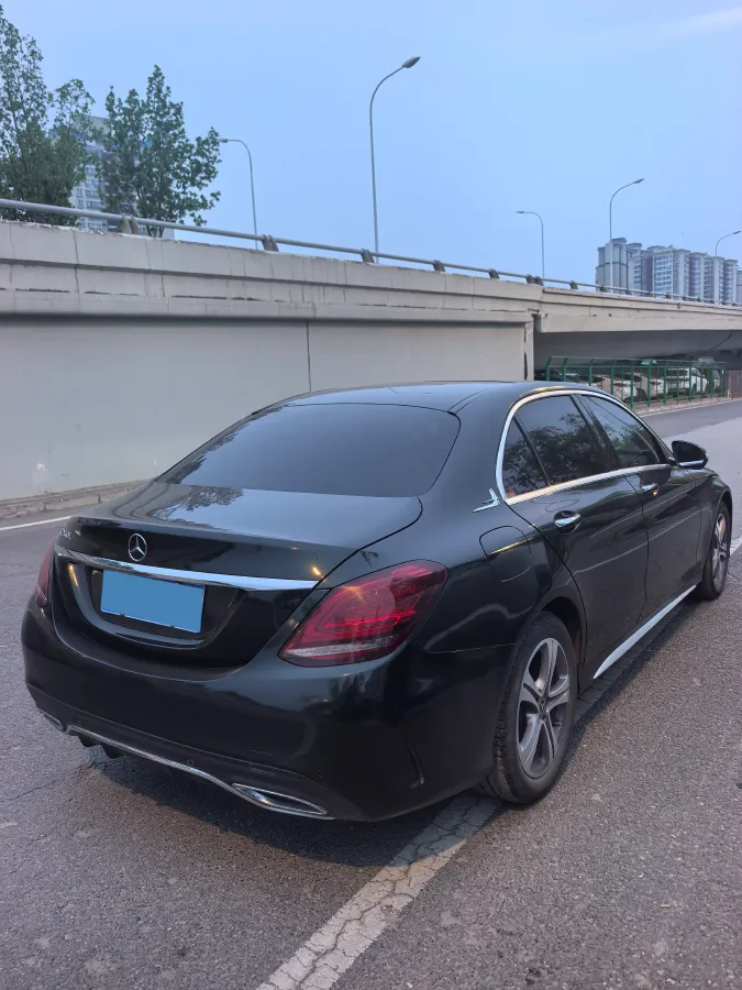 2020 Mercedes-Benz C Class 1.5T 184HP L4 9AT,autocango,china used car exporter,china ev exporter,chinese used car exporter,chinese used ev exporter