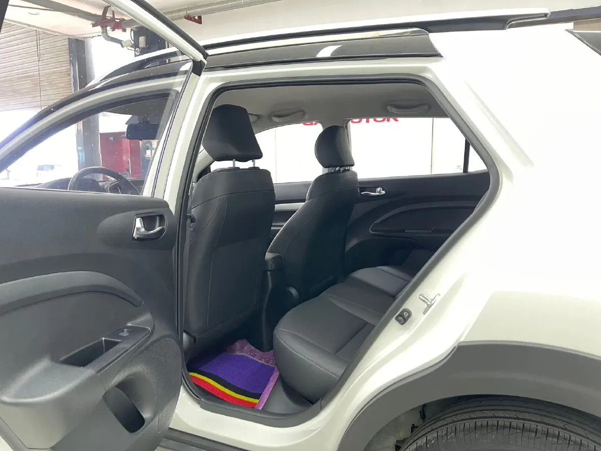 2021 Kia KX1 1.4L 100HP L4 6AT,autocango,china used car exporter,china ev exporter,chinese used car exporter,chinese used ev exporter