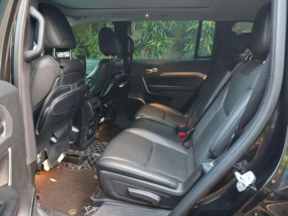 2018 Jeep Grand Commander 2.0T 265HP L4 9AT,autocango,china used car exporter,china ev exporter,chinese used car exporter,chinese used ev exporter