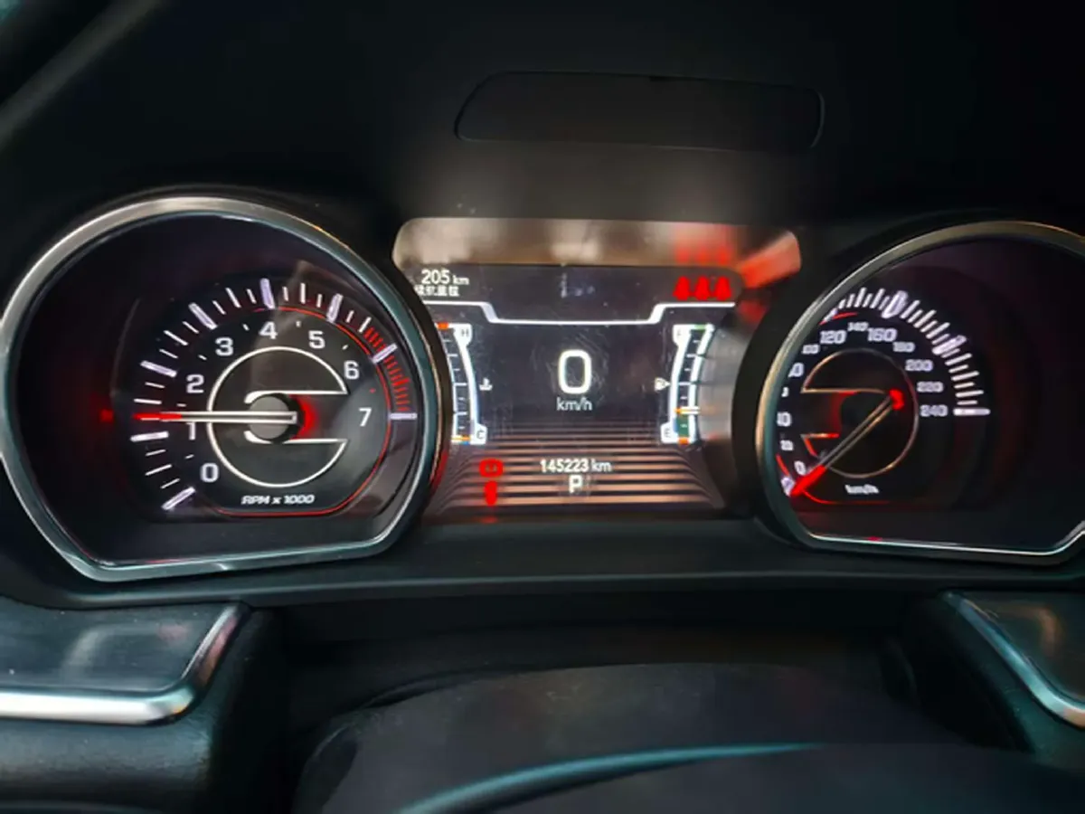 2018 Jeep Grand Commander 2.0T 265HP L4 9AT,autocango,china used car exporter,china ev exporter,chinese used car exporter,chinese used ev exporter