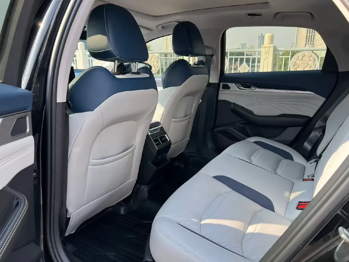 2023 Geely Preface 2.0T 190HP L4 7DCT,autocango,china used car exporter,china ev exporter,chinese used car exporter,chinese used ev exporter