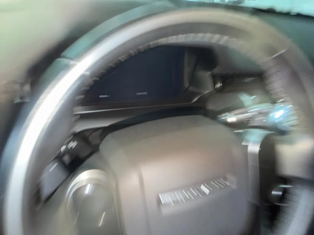 2020 Land Rover Discovery Sport 2.0T 249HP L4 9AT,autocango,china used car exporter,china ev exporter,chinese used car exporter,chinese used ev exporter