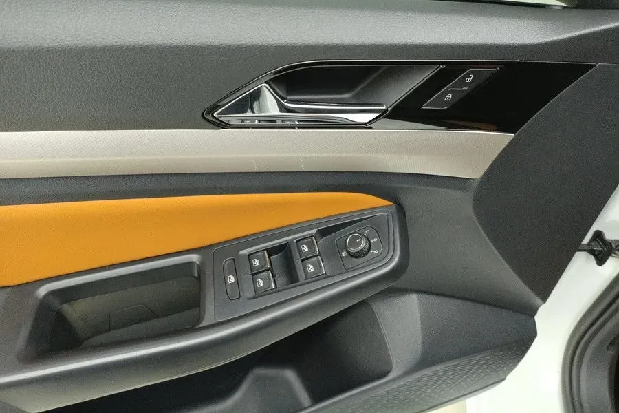 2023 Volkswagen Bora 1.2T 116HP L4 7DCT,autocango,china used car exporter,china ev exporter,chinese used car exporter,chinese used ev exporter