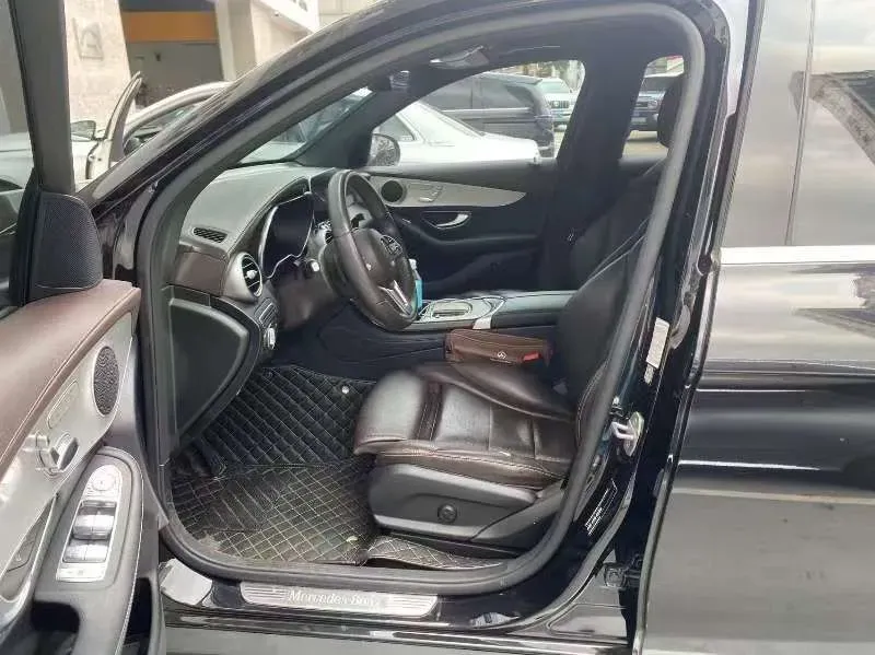 2021 Mercedes-Benz GLC Class 2.0T 197HP L4 9AT,autocango,china used car exporter,china ev exporter,chinese used car exporter,chinese used ev exporter