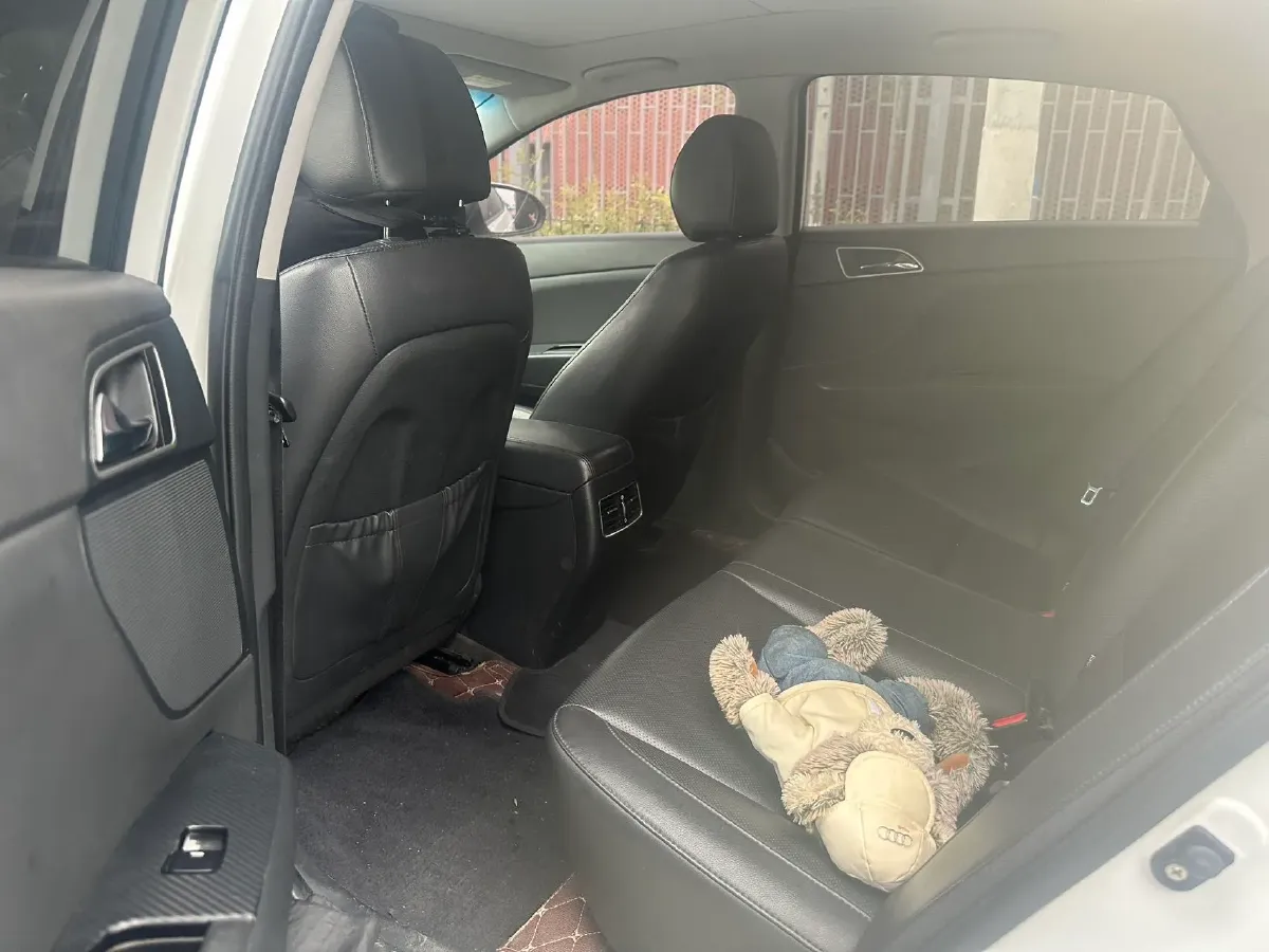 2017 Hyundai Mistra 1.8L 143HP L4 6AT,autocango,china used car exporter,china ev exporter,chinese used car exporter,chinese used ev exporter