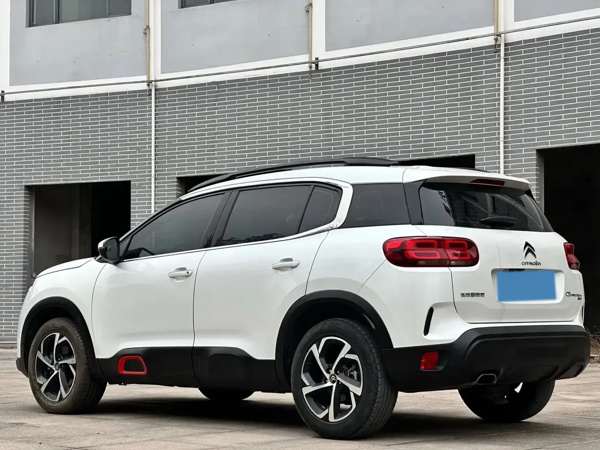2017 Citroen C5 Aircross 1.6T 167HP L4 6AT,autocango,china used car exporter,china ev exporter,chinese used car exporter,chinese used ev exporter