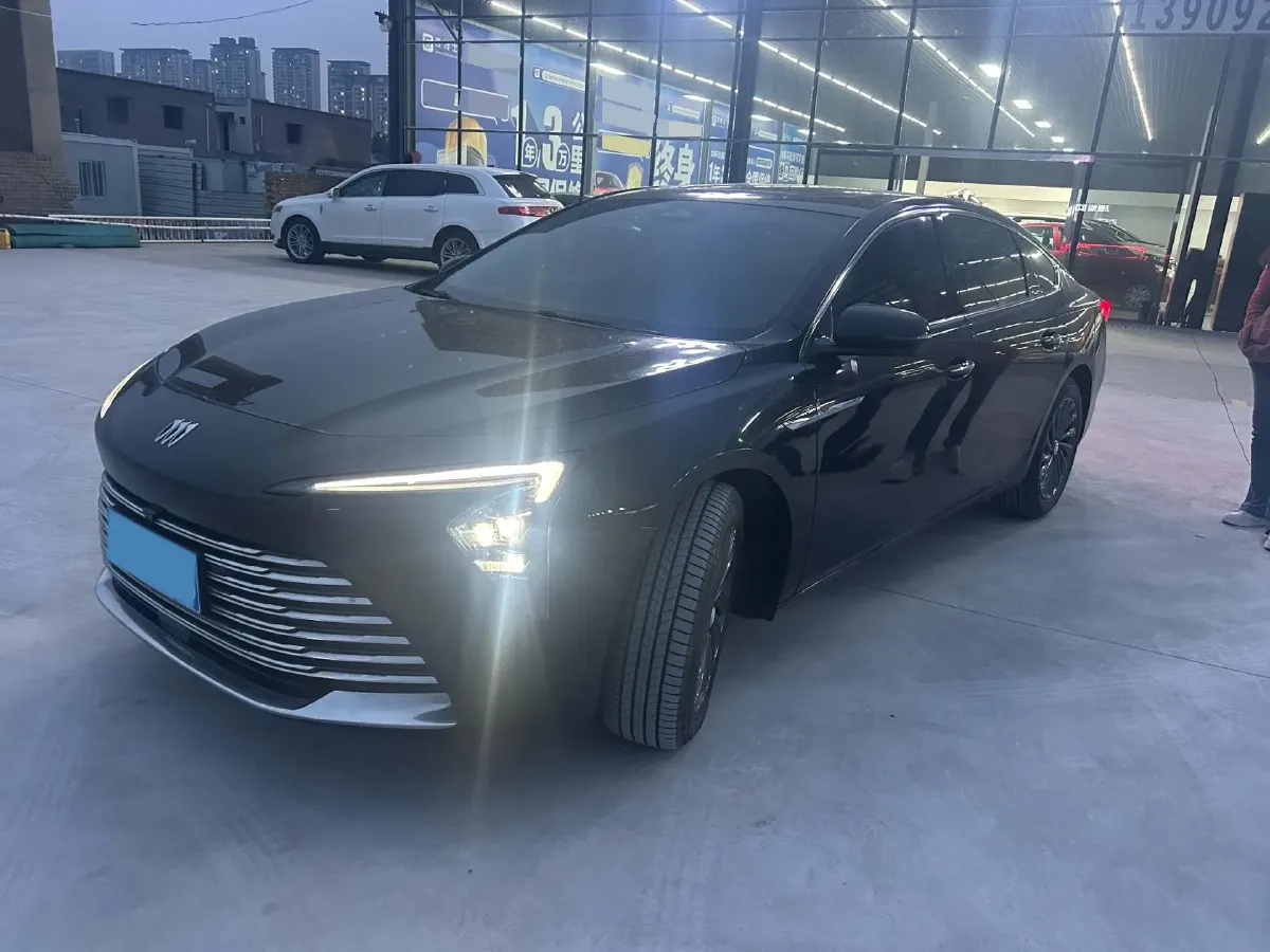 2025 Buick Larcosse 2.0T 237HP L4 9AT,autocango,china used car exporter,china ev exporter,chinese used car exporter,chinese used ev exporter