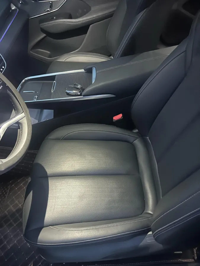 2025 Buick Larcosse 2.0T 237HP L4 9AT,autocango,china used car exporter,china ev exporter,chinese used car exporter,chinese used ev exporter