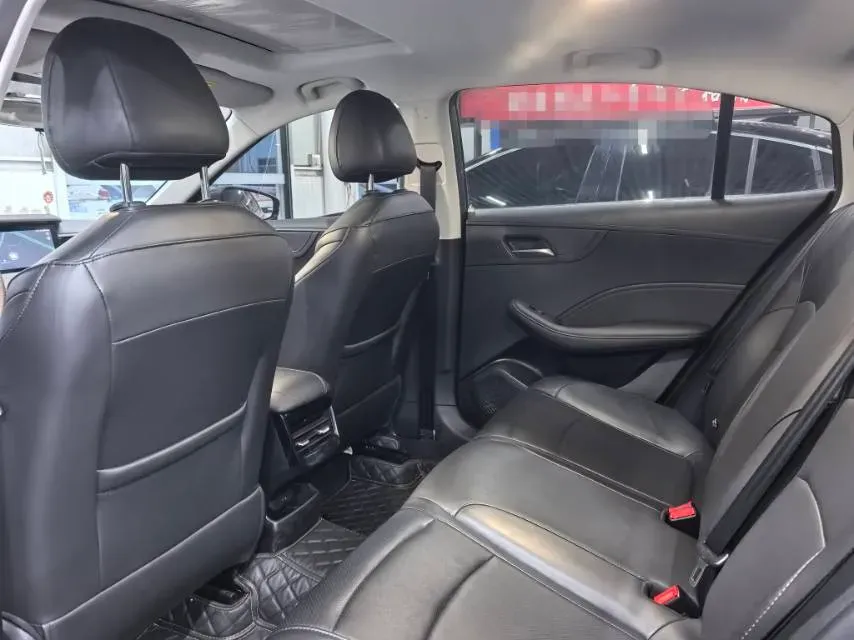 2023 Roewe i5 1.5L 129HP L4 CVT,autocango,china used car exporter,china ev exporter,chinese used car exporter,chinese used ev exporter