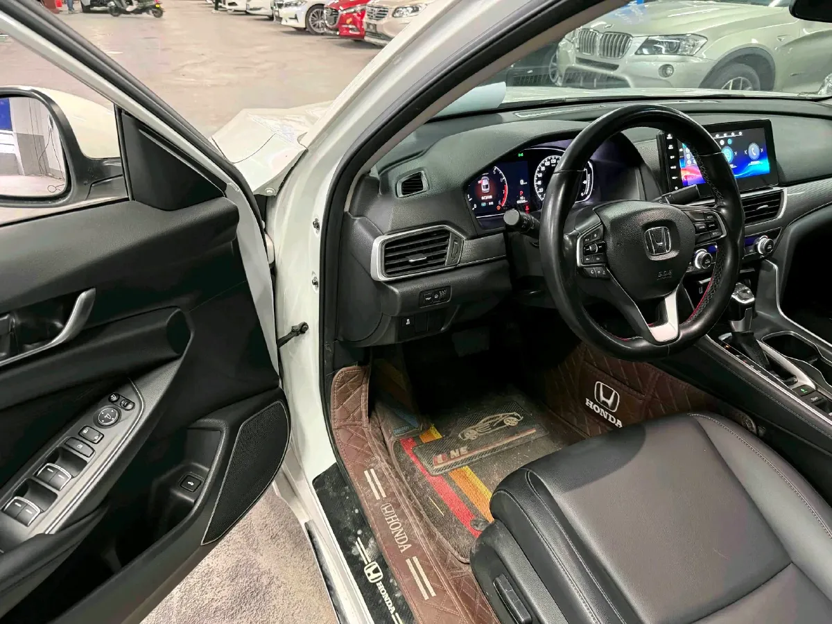 2022 Honda Accord 1.5T 194HP L4 CVT,autocango,china used car exporter,china ev exporter,chinese used car exporter,chinese used ev exporter