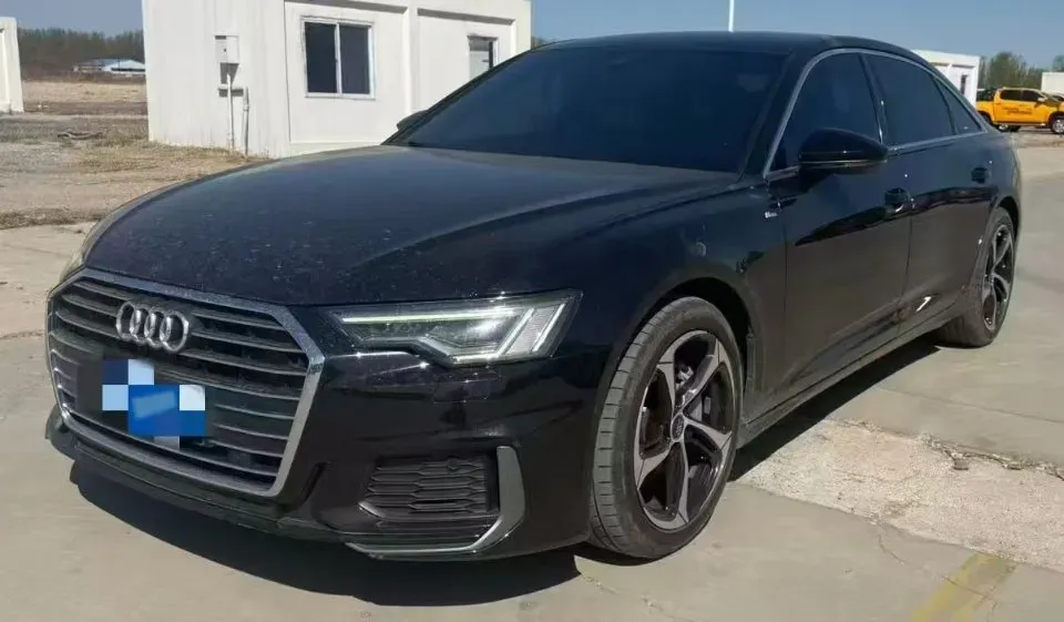 2021 Audi A6L 2.0T 224HP L4 7DCT,autocango,china used car exporter,china ev exporter,chinese used car exporter,chinese used ev exporter