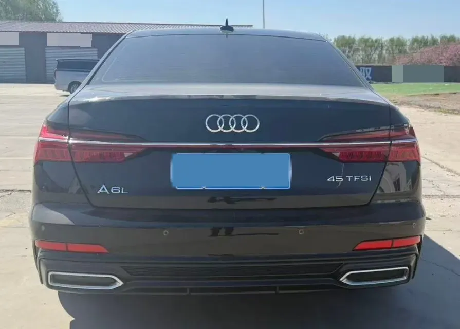 2021 Audi A6L 2.0T 224HP L4 7DCT,autocango,china used car exporter,china ev exporter,chinese used car exporter,chinese used ev exporter