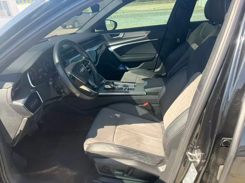 2021 Audi A6L 2.0T 224HP L4 7DCT,autocango,china used car exporter,china ev exporter,chinese used car exporter,chinese used ev exporter