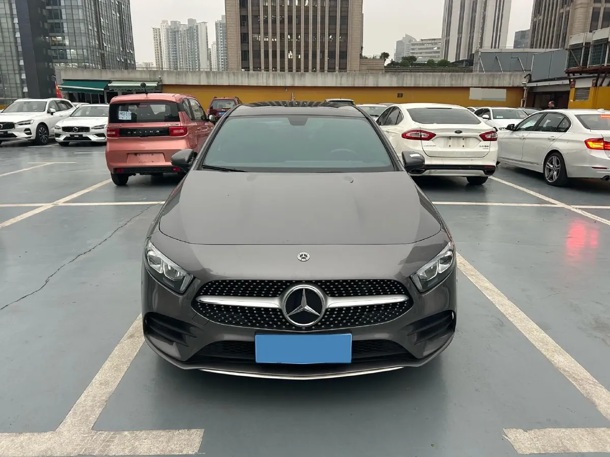 2022 Mercedes-Benz A Class 1.3T 163HP L4 7DCT,autocango,china used car exporter,china ev exporter,chinese used car exporter,chinese used ev exporter