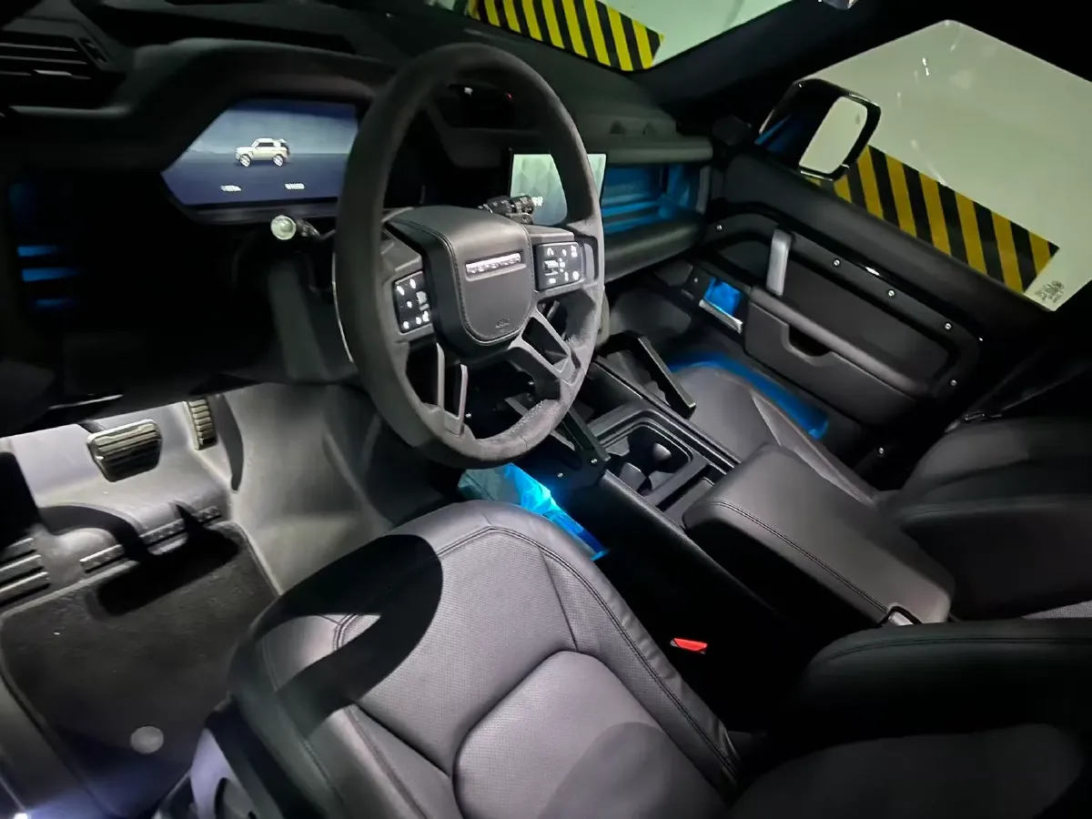 2024 Land Rover Defender 5.0T 525HP V8 8AT,autocango,china used car exporter,china ev exporter,chinese used car exporter,chinese used ev exporter