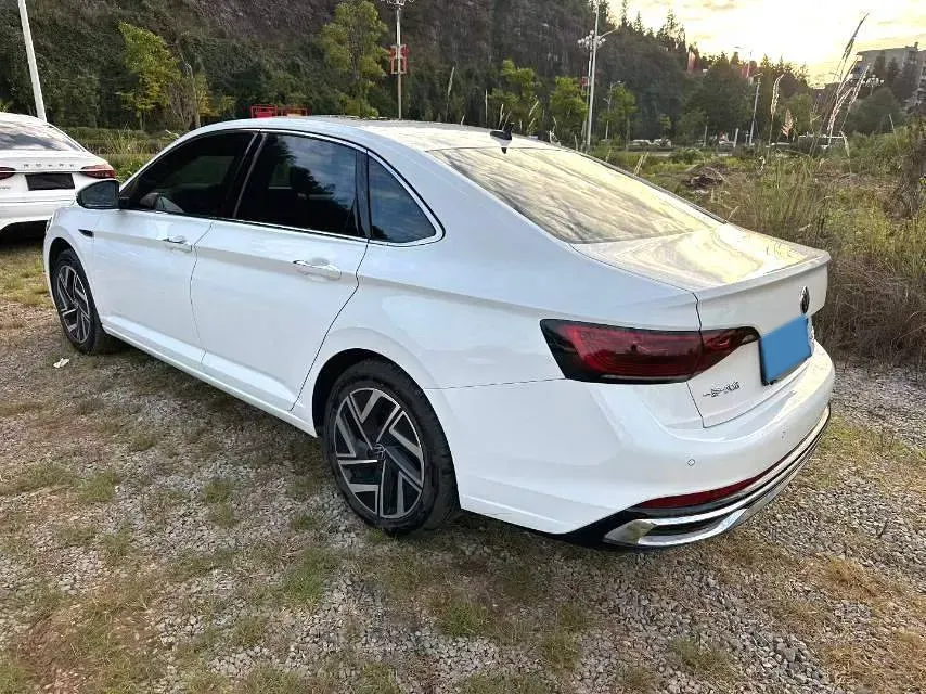 2024 Volkswagen Sagitar 1.5T 160HP L4 7DCT,autocango,china used car exporter,china ev exporter,chinese used car exporter,chinese used ev exporter