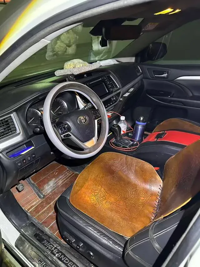 2018 Toyota Highlander 2.0T 220HP L4 6AT,autocango,china used car exporter,china ev exporter,chinese used car exporter,chinese used ev exporter