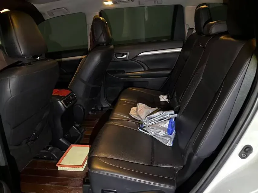 2018 Toyota Highlander 2.0T 220HP L4 6AT,autocango,china used car exporter,china ev exporter,chinese used car exporter,chinese used ev exporter