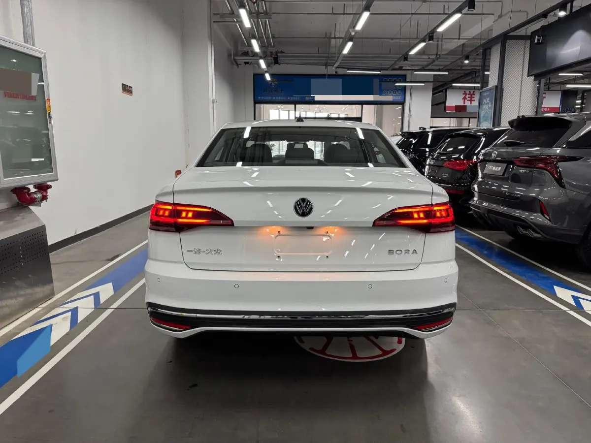 2025 Volkswagen Bora 1.2T 116HP L4 7DCT,autocango,china used car exporter,china ev exporter,chinese used car exporter,chinese used ev exporter